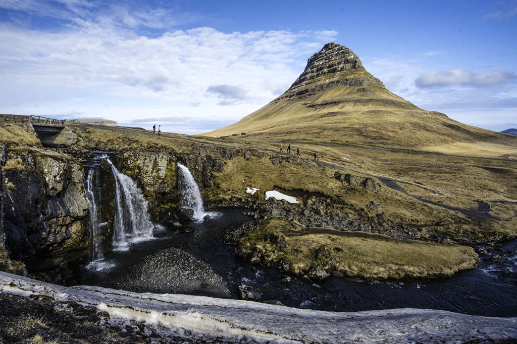 Восемь гор. Гора Киркьюфетль в игре престолов. Kirkjufell Mountain. Исландия горы Кейлир. Хрисей Исландия.