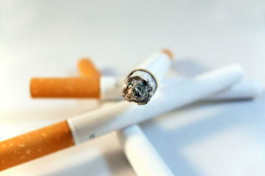 cigarety-koureni-na-islandu